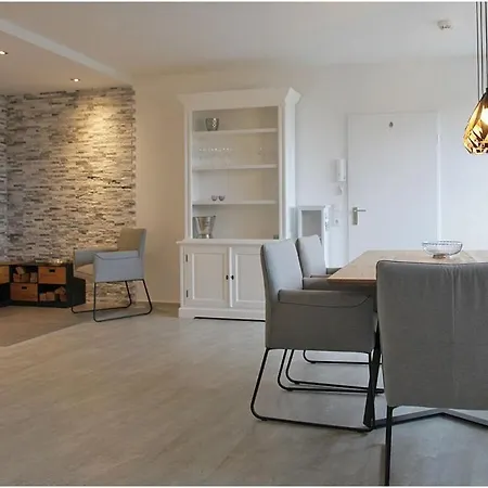 Penthouse With Pool * Grömitz